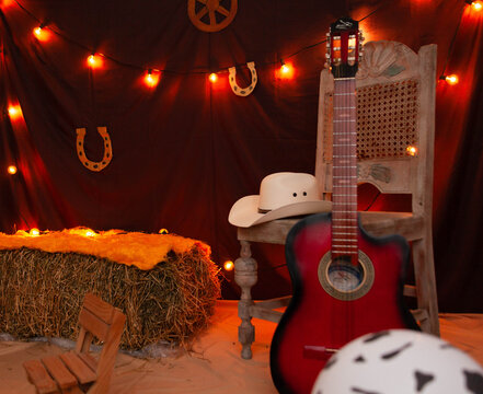 escenario vaqueros caballo  guitarra sombrero