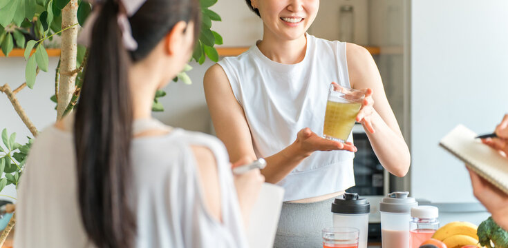 Green smoothie, protein, dietary fiber, BCAA, vegetable juice, Athlete Food Meister