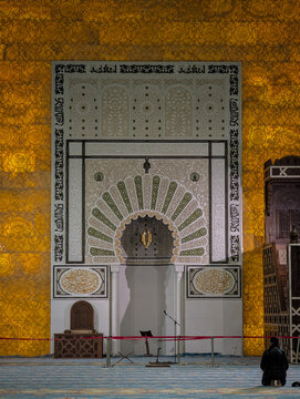 Great Mosque of Algiers Mihrab Arch with Golden Islamic Mosaic Decoration, Grande Mosquee d'Alger, Algeria