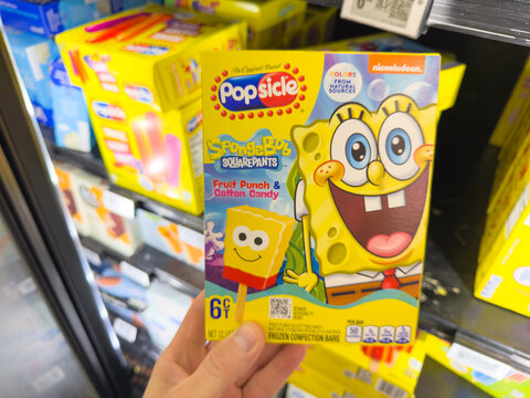 Popsicle SpongeBob SquarePants Fruit Punch Cotton Candy Ice Pops Box In Freezer