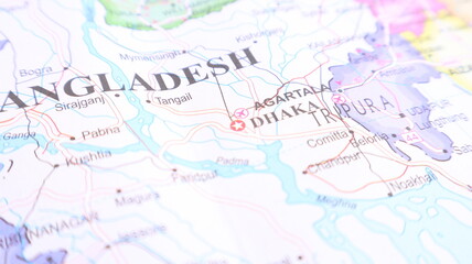 Obraz premium Map of Bangladesh: Dhaka, Cities, and Borders