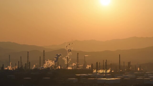Ulsan Industrial Skyline Sunset Timelapse. Oil Refineries, Petrochemical Plants at Sunset