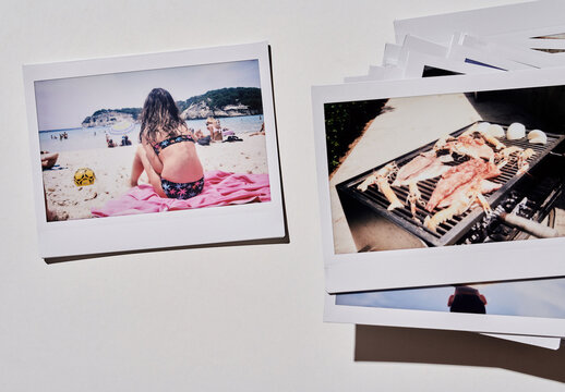Polaroids mockup