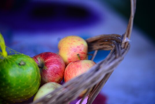 Frutas incluir pelo menos uma variedade no seu dia a dia pode prevenir doen&ccedil;as e auxiliar no controle do peso