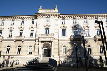 Fototapeta premium Il Campus dell'Università della Svizzera Italiana a Lugano, Canton Ticino, Svizzera.