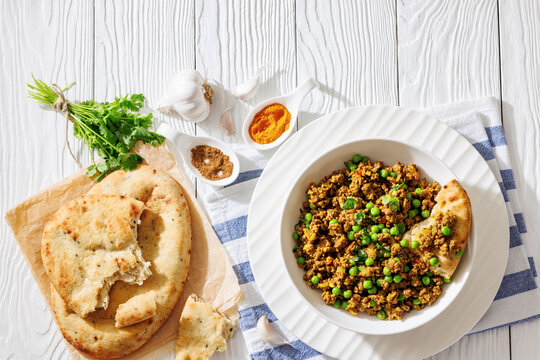 keema matar with minced meat, peas and naan