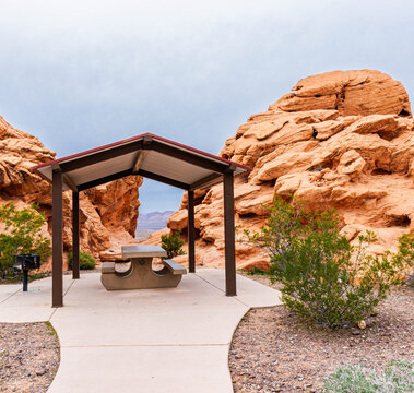 Picnic Tables Surrounded by Red Rock Formations on The Redstone Picnic Area, Lake Mead National Recreation Area, Nevada, USA