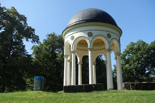 Monopteros auf dem Neroberg in Wiesbaden