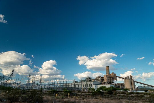 USA, Arizona, Tucson.  Tucson Electric Power plant, a coal and gas fired facility, in the southern part of the city.