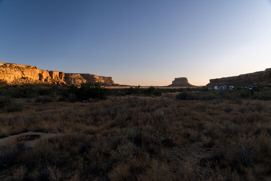 USA, New Mexico, Chaco Canyon.  Fajada Butte, rises 135 meters (443 feet) above the canyon floor, and marks the entrance to the National Park