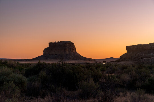 USA, New Mexico, Chaco Canyon.  Fajada Butte, rises 135 meters (443 feet) above the canyon floor, and marks the entrance to the National Park