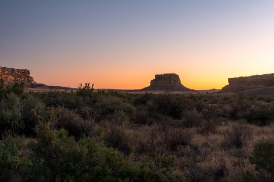USA, New Mexico, Chaco Canyon.  Fajada Butte, rises 135 meters (443 feet) above the canyon floor, and marks the entrance to the National Park