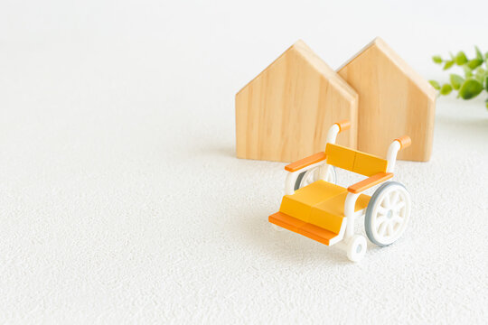 車いすと家　訪問介護　在宅介護　バリアフリーの住宅　デイサービス　デイケア　ショートステイ