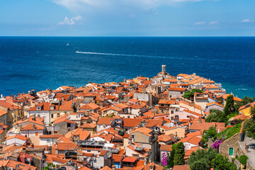 Fototapeta premium Scenic sight in Piran, beautiful coastal town on the Adriatic sea, Slovenia.