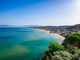 Obraz premium Castellammare del Golfo beach looking along Sicilian coast
