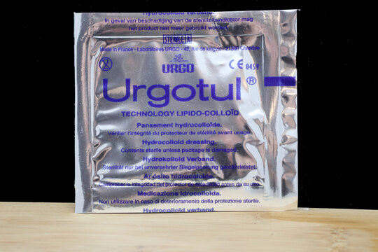 Pansement hydrocollo&iuml;de  Urgotul de chez Urgo