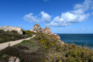 Fototapeta premium Paysage de mer sur la côte de granit rose - Ploumanac'h Bretagne