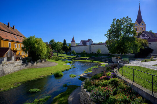 Park at the historic city wall of Berching