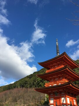 子安の塔