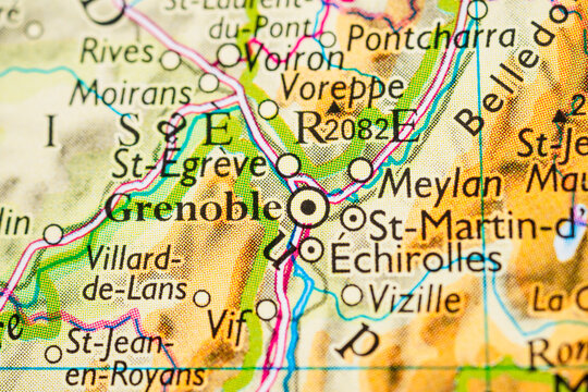 Detailed road map featuring Grenoble and Isere region in French Alps.