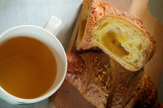 croissant e t&egrave;