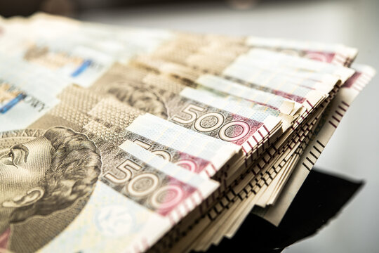 Polish Money 500 złoty banknote stack currency VAT tax income pension KSeF bribery