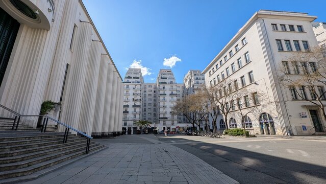 VILLEURBANNE (Rh&ocirc;ne)