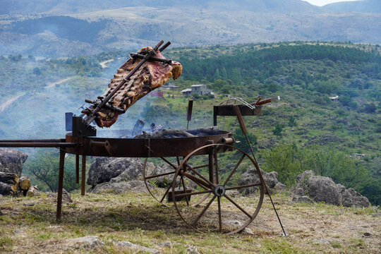 Experiencia rural argentina con comida t&iacute;pica y parrilla