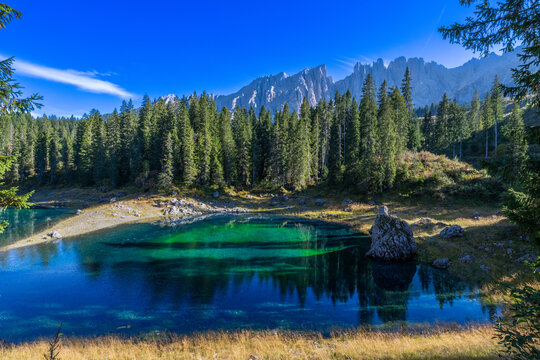 Lake de Carezza, Karer See ESTE, Carezza al Lago, Gruppo del Latemar mountains, South Tirol, Autonomous Province of Bolzano, Alto Adige, Italy