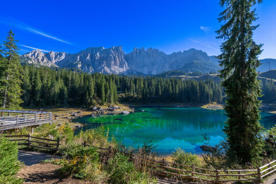 Lake de Carezza, Karer See ESTE, Carezza al Lago, Gruppo del Latemar mountains, South Tirol, Autonomous Province of Bolzano, Alto Adige, Italy