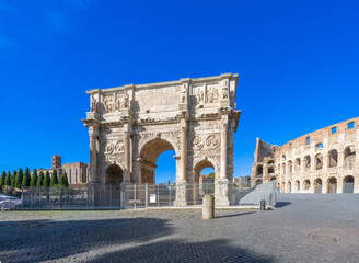 Obraz premium City of Rome, Arch of Constantine near the Colosseum, Italy