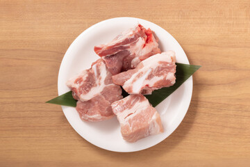 和豚もち豚　スペアリブ © UMI