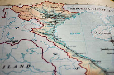 Fototapeta premium Map of Vietnam with Major Cities