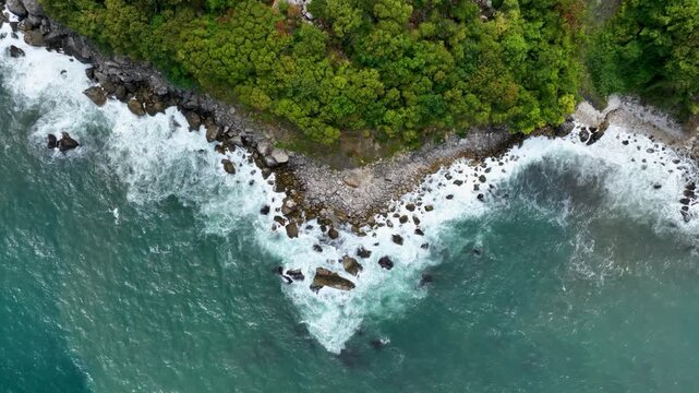 rough waves crashing on rocks, cide, kastamonu