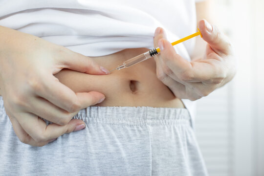 Abdominal Injection Procedure for Medical Treatment (Diabetes, Weight Loss, Clot Prevention)