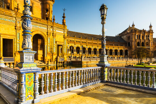 Travel, tourism: Ornate architecture and lamp post detail at Plaza de Espa&ntilde;a, Seville, Spain.