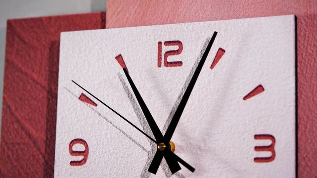 Traditional analog clock that is running