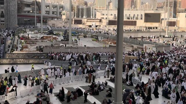 Makkah Saudi Arabia, 05 02 2026, Makkah Saudi Arabia 4K Umrah Hajj 2026 Taif City Aerial View Holy Kaaba Masjid Al Haram Pilgrims Tawaf Spiritual Journey Video