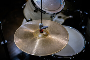 Drum set hi-hat cymbal © GAKU