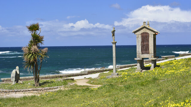 A spring day in Baiona on the Portuguese Way of St James. Views that invite rest and meditation.