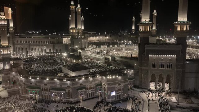 Makkah Saudi Arabia, 05 02 2026, Makkah Saudi Arabia 4K Umrah Hajj 2026 Taif City Aerial View Holy Kaaba Masjid Al Haram Pilgrims Tawaf Spiritual Journey Video