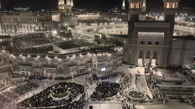 Makkah Saudi Arabia, 05 02 2026, Makkah Saudi Arabia 4K Umrah Hajj 2026 Taif City Aerial View Holy Kaaba Masjid Al Haram Pilgrims Tawaf Spiritual Journey Video