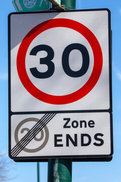 30 mph Speed Limit Sign in London, UK