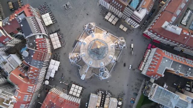 Top down arc descending toward the Frauenkirche dome