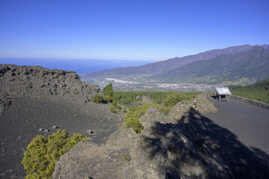 View from Mirador del Llano del Jable towards Los Llanos, destroyed by the 2021 eruption, El Paso, La Palma, Spain