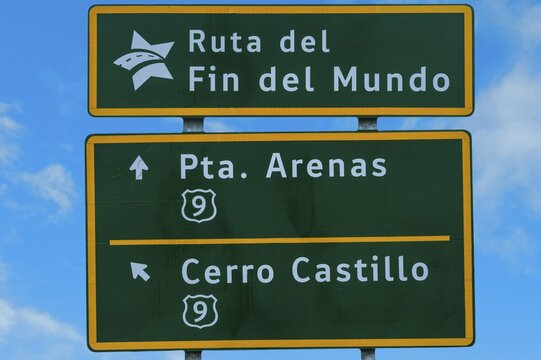 Signpost, Ruta del Fin del Mundo, Road to the End of the World, Puerto Natales, Patagonia, Chile