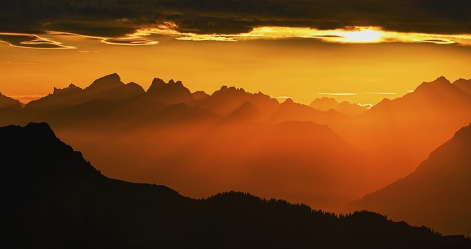 Mountain ranges in the morning light, Brienzer Rothorn, Tannhorn, Bernese Alps, Canton Bern, Switzerland