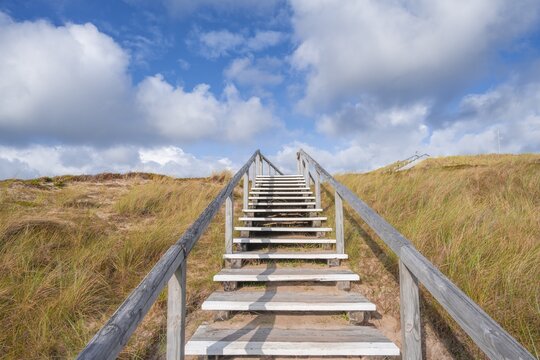 Boardwalk, dunes and beach, Sylt, North Frisian Island, North Sea, North Frisia, Schleswig-Holstein, Germany