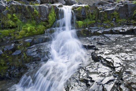 Waterfall at the R&aacute;nagil Gorge, Hotel Edda Laugar, Iceland, Europe