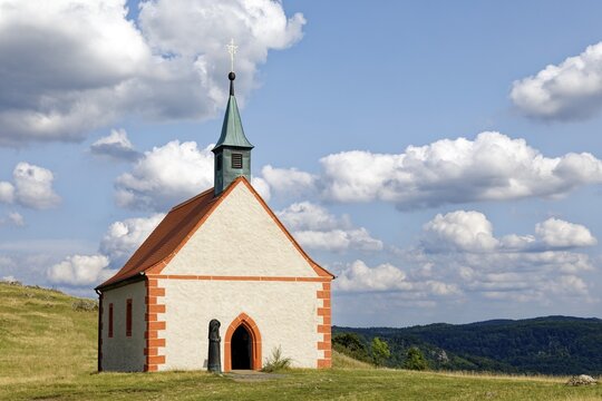 St. Walpurgis Chapel with bronze statue of St. Walburga, southern peak Walberla 513, 9m, Mount Ehrenb&uuml;rg with Franconian Jura, Franconian Alps, Franconian Switzerland-Veldenstein Forest nature Park, Upper Franconia, Franconia, Bavaria, Germany